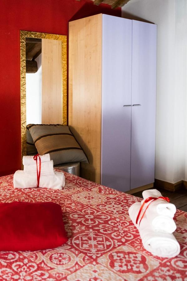 L'Ippogrifo Apartment Ферара Екстериор снимка