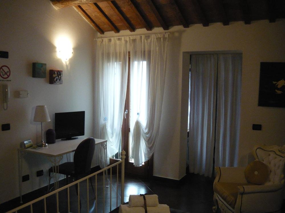 L'Ippogrifo Apartment Ферара Екстериор снимка